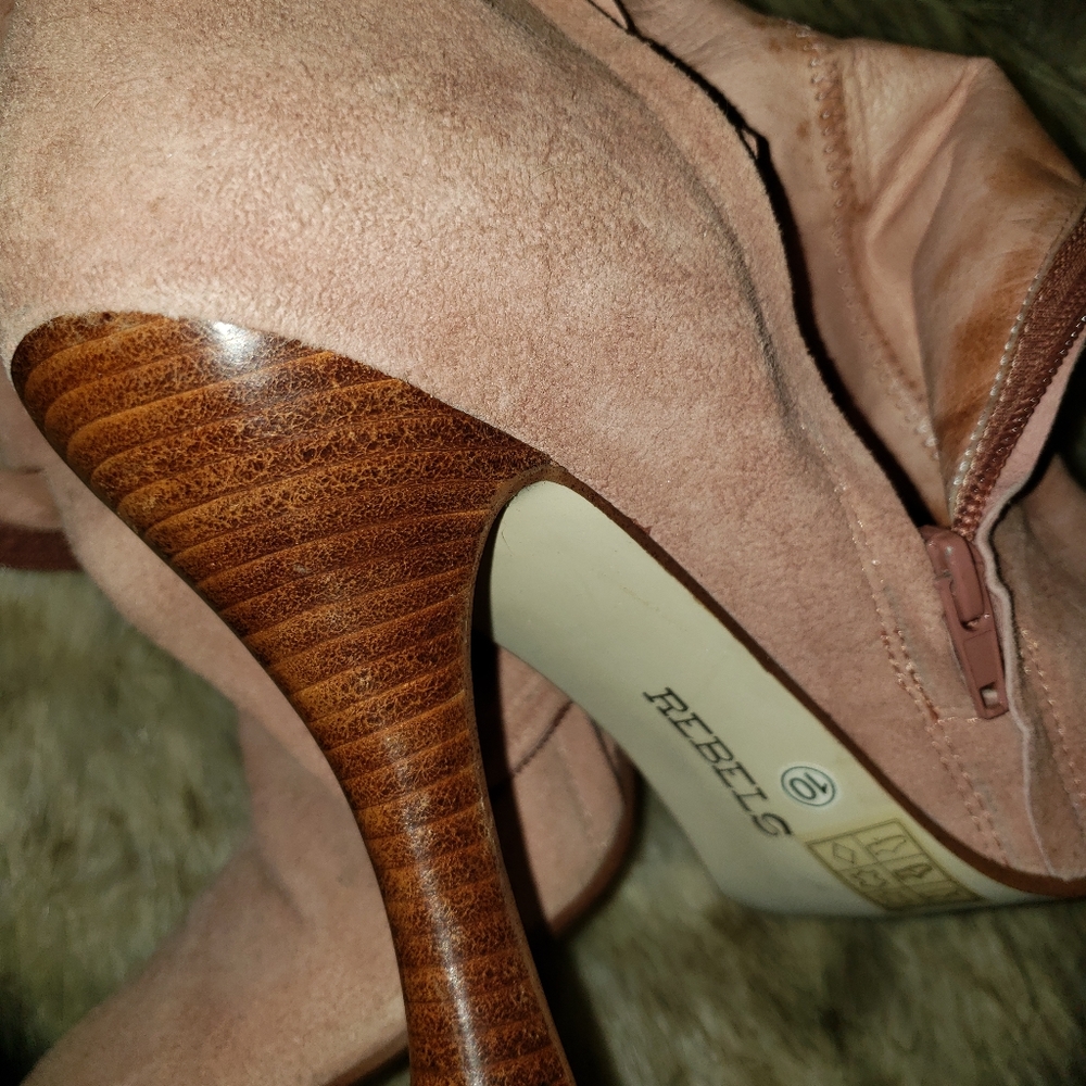 Rebel boots